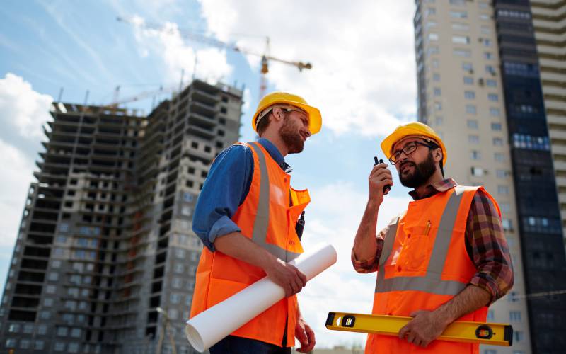 A CONSTRUÇÃO CIVIL CONTINUA CRESCENDO A PASSOS LARGOS